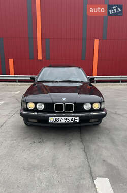 Седан BMW 7 Series 1990 в Киеве
