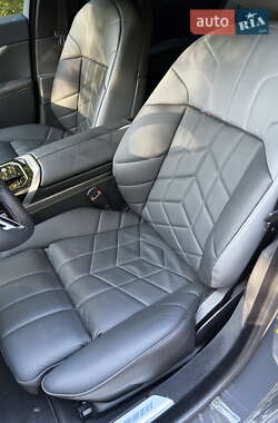 Седан BMW 7 Series 2024 в  фото 12 Седан BMW 7 Series 2024 в