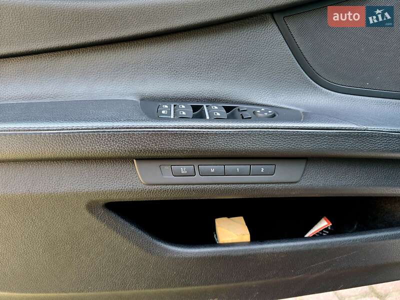 Седан BMW 7 Series 2014 в Мукачево
