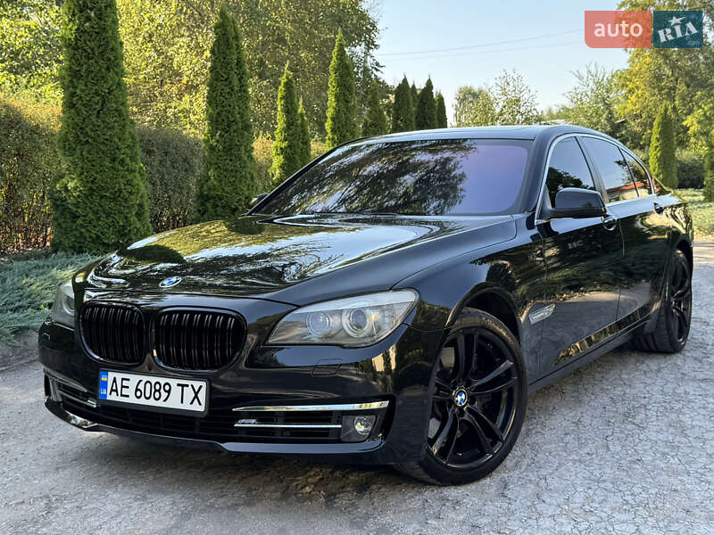 Седан BMW 7 Series 2009 в Днепре