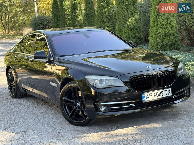 Седан BMW 7 Series 2009 в Днепре