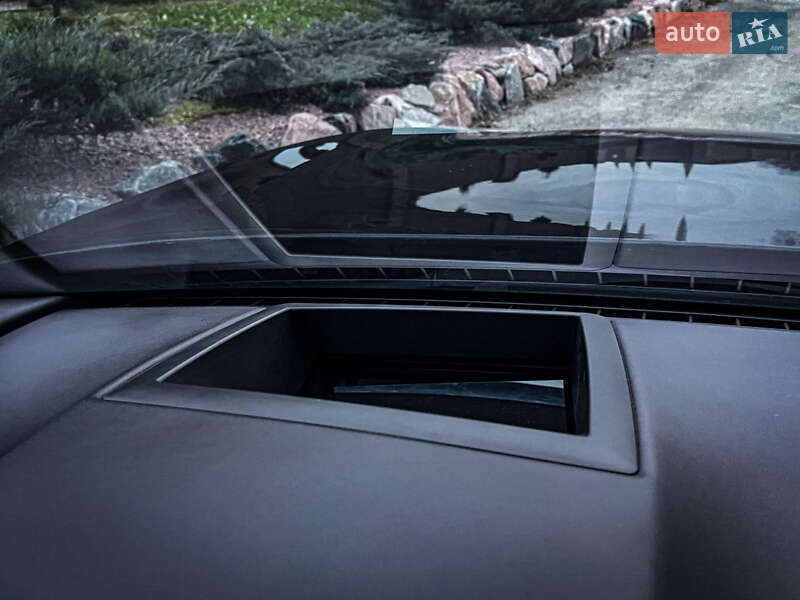 Седан BMW 7 Series 2009 в Днепре