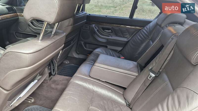 Седан BMW 7 Series 1999 в Ахтырке фото 14 Седан BMW 7 Series 1999 в Ахтырке