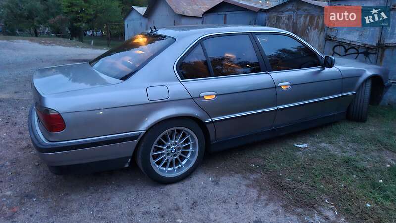 Седан BMW 7 Series 1999 в Ахтырке фото 64 Седан BMW 7 Series 1999 в Ахтырке