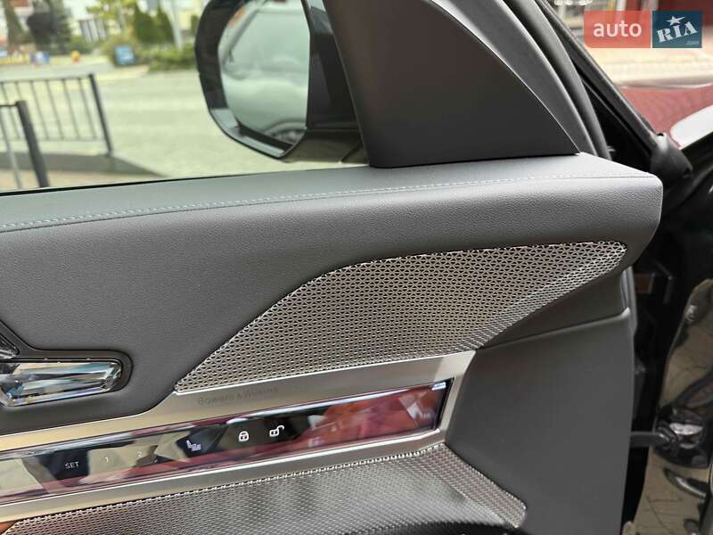 Седан BMW 7 Series 2024 в Львове