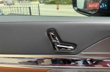 Седан BMW 7 Series 2024 в 