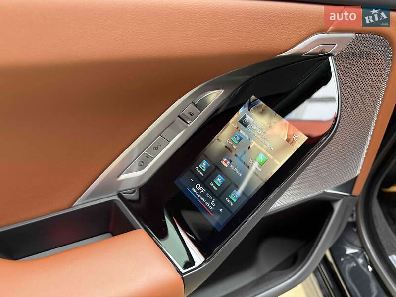 Седан BMW 7 Series 2024 в Львове