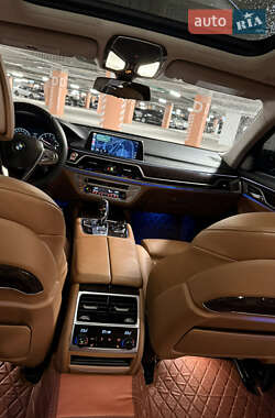 Седан BMW 7 Series 2017 в 