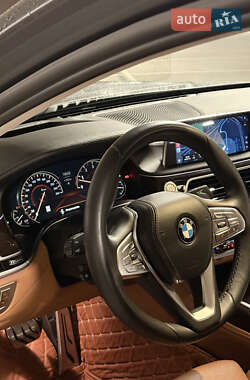 Седан BMW 7 Series 2017 в 