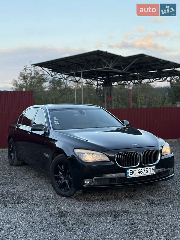 Седан BMW 7 Series 2009 в Дрогобыче