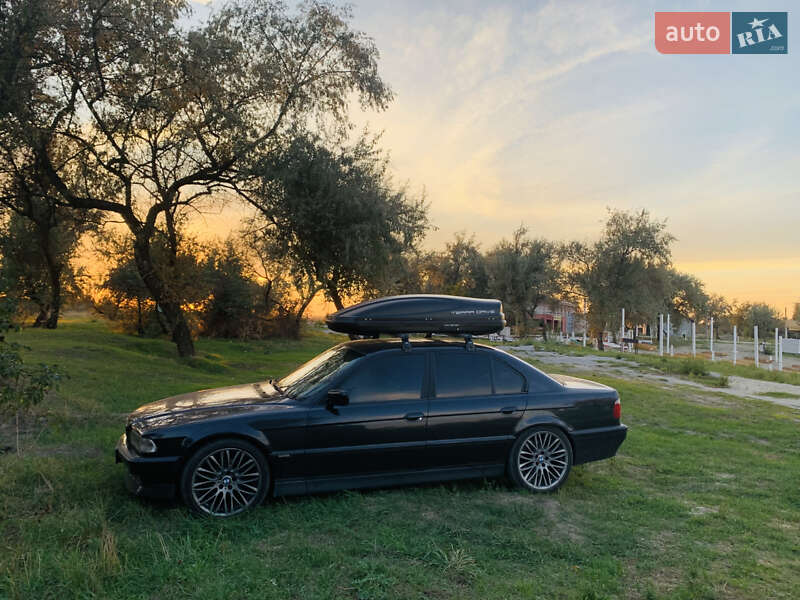 Седан BMW 7 Series 1996 в Днепре