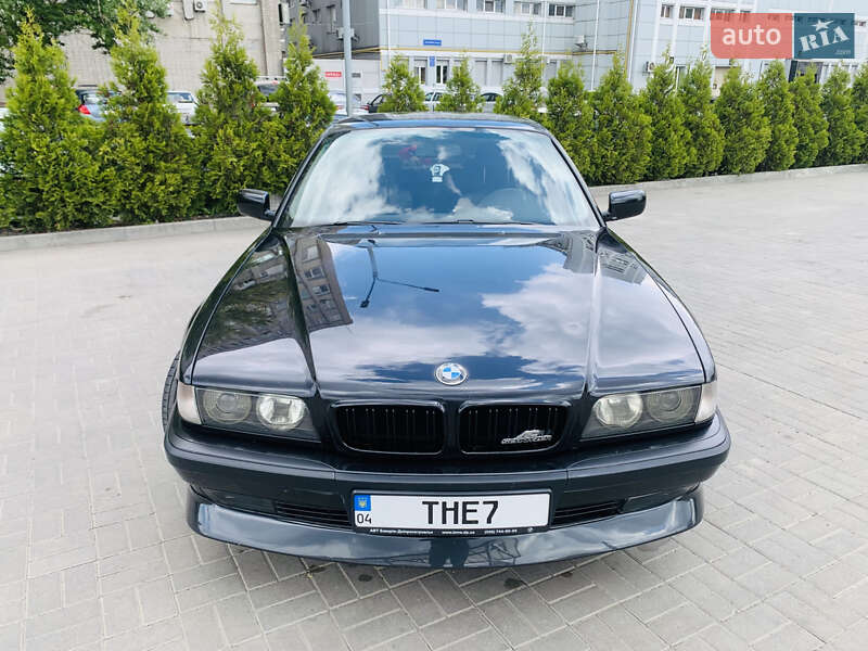 Седан BMW 7 Series 1996 в Днепре