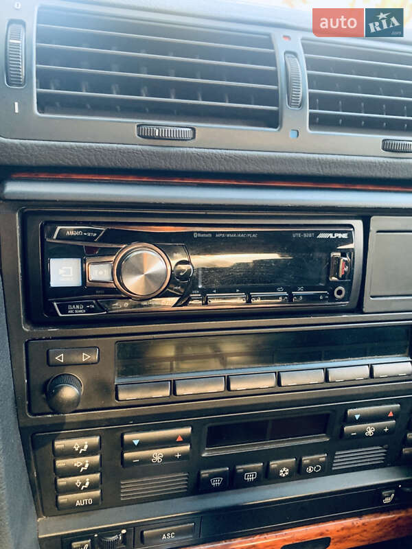 Седан BMW 7 Series 1996 в Днепре