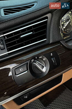 Седан BMW 7 Series 2011 в 