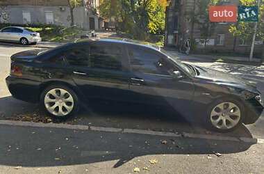 Седан BMW 7 Series 2004 в 