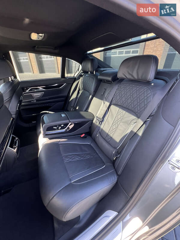 Седан BMW 7 Series 2021 в Чернівцях фото 32 Седан BMW 7 Series 2021 в Чернівцях