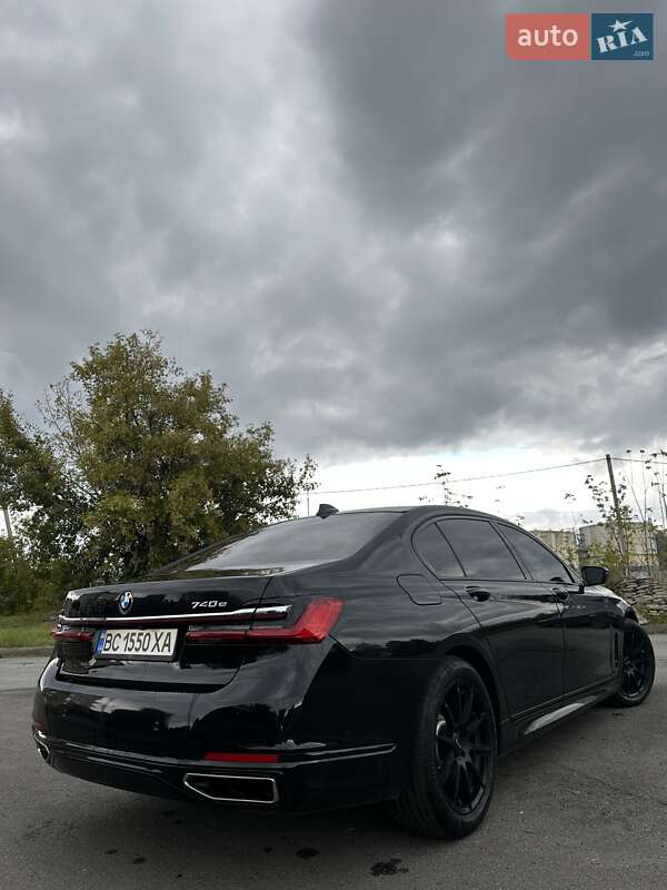 Седан BMW 7 Series 2017 в Шептицькому