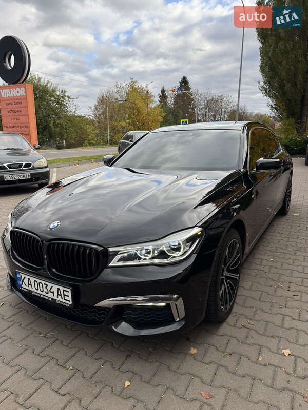 Седан BMW 7 Series 2015 в Киеве