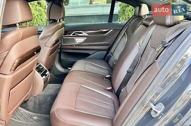 Седан BMW 7 Series 2022 в 