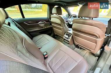 Седан BMW 7 Series 2022 в 