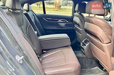 Седан BMW 7 Series 2022 в 