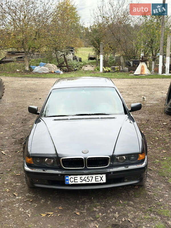 Седан BMW 7 Series 2000 в Черновцах