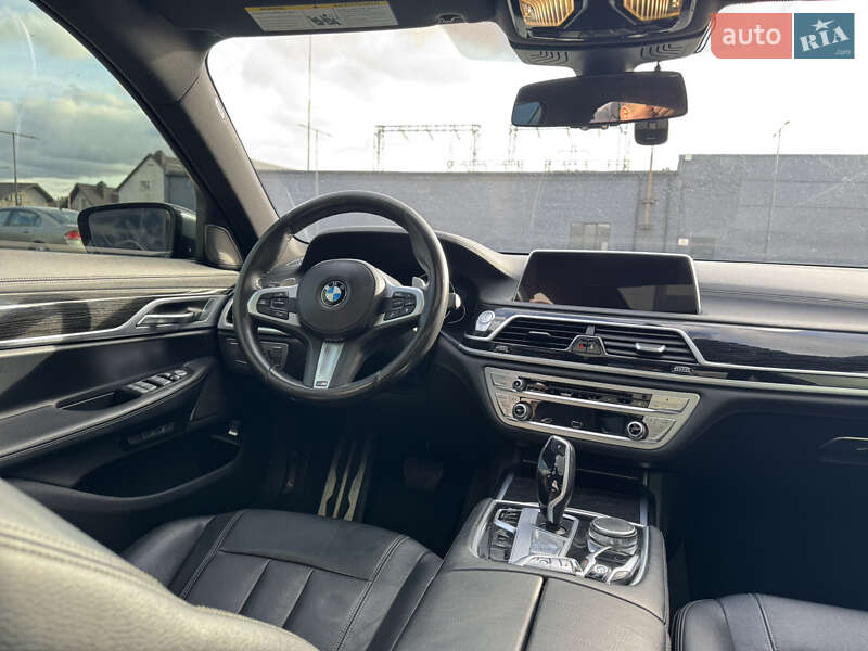 Седан BMW 7 Series 2016 в Ивано-Франковске