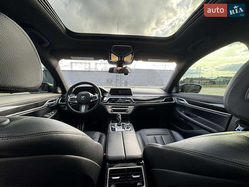 Седан BMW 7 Series 2016 в Ивано-Франковске