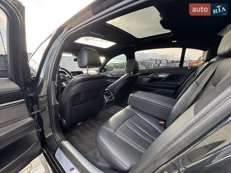 Седан BMW 7 Series 2016 в Ивано-Франковске