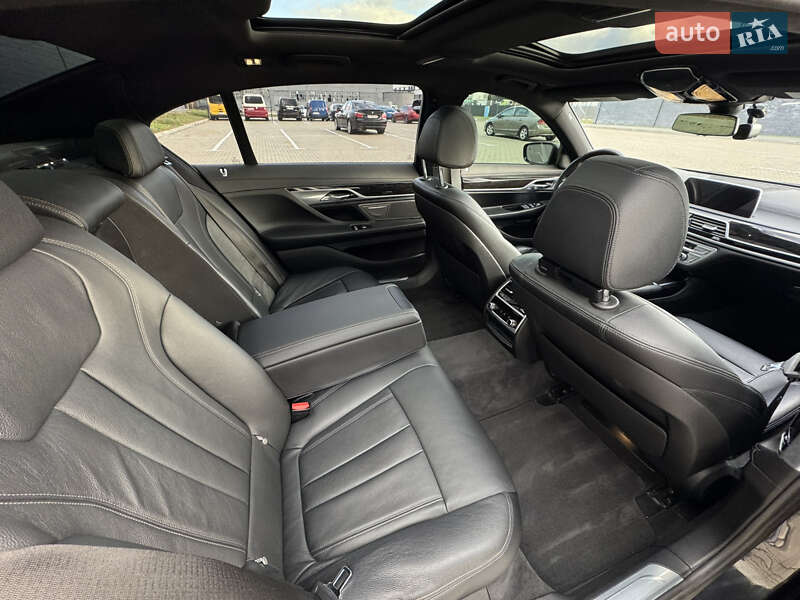 Седан BMW 7 Series 2016 в Ивано-Франковске
