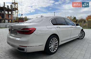 Седан BMW 7 Series 2016 в 