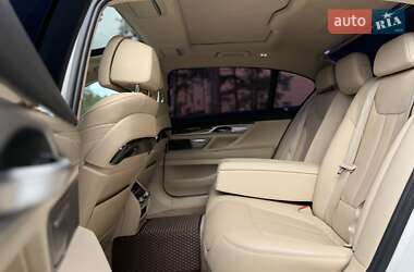 Седан BMW 7 Series 2016 в 