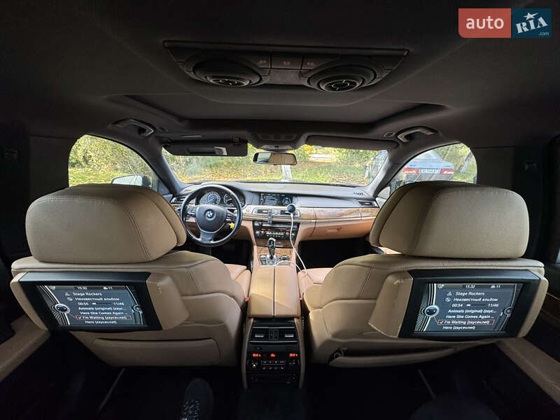 Седан BMW 7 Series 2010 в Луцке