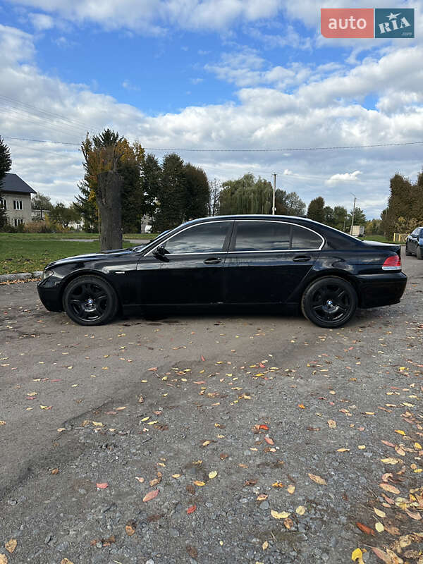 Седан BMW 7 Series 2003 в Радивилове