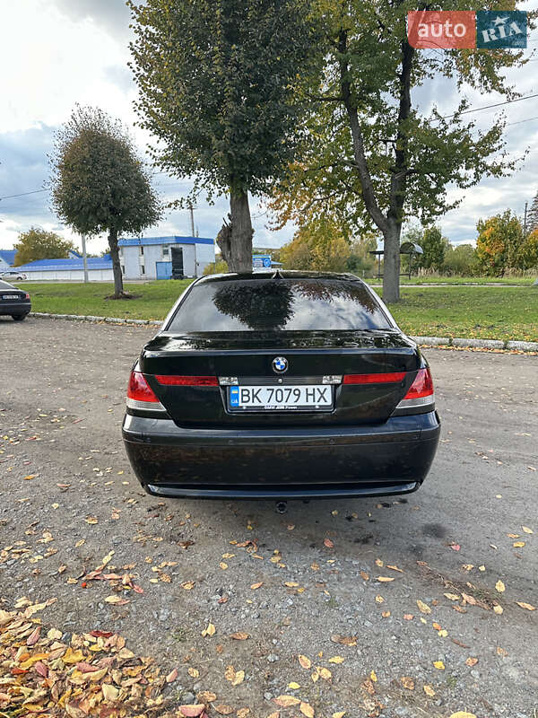 Седан BMW 7 Series 2003 в Радивилове
