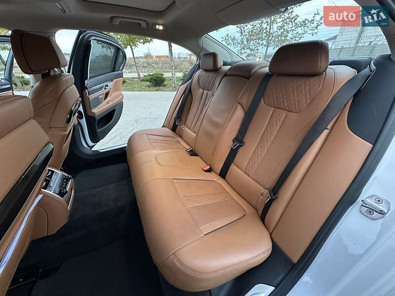 Седан BMW 7 Series 2017 в Одесі
