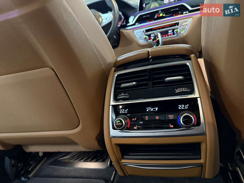 Седан BMW 7 Series 2019 в Киеве