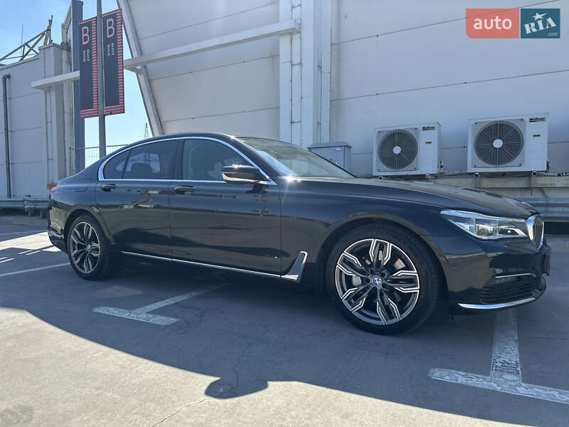 Седан BMW 7 Series 2016 в Киеве