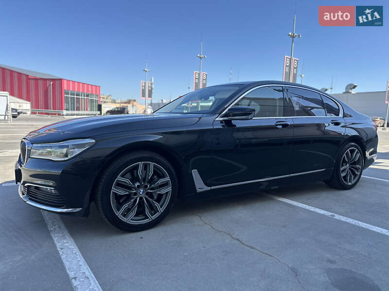 Седан BMW 7 Series 2016 в Киеве