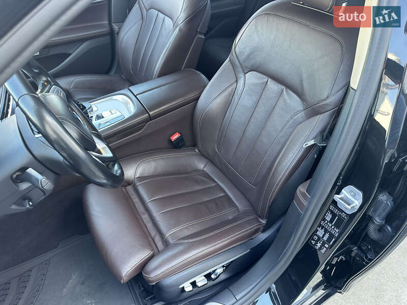 Седан BMW 7 Series 2016 в Киеве
