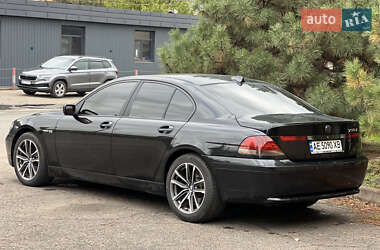 Седан BMW 7 Series 2004 в  фото 9 Седан BMW 7 Series 2004 в