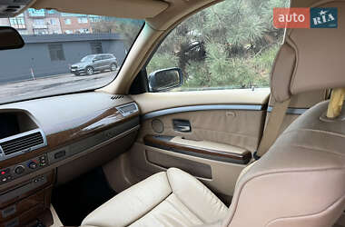 Седан BMW 7 Series 2004 в  фото 18 Седан BMW 7 Series 2004 в