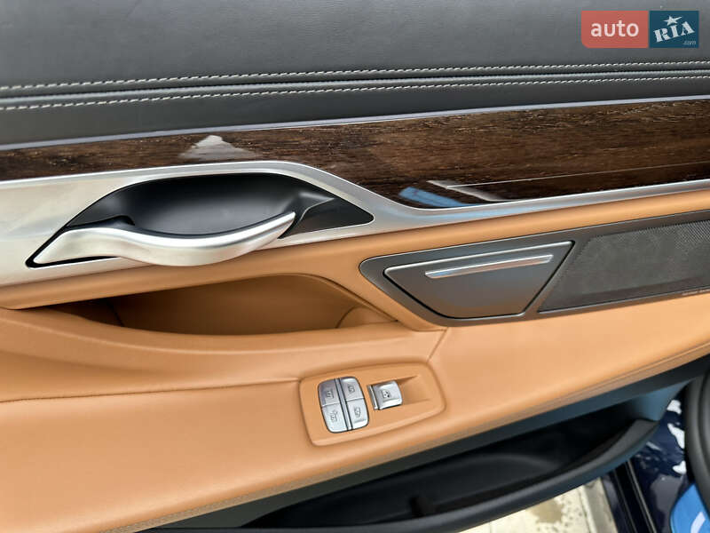 Седан BMW 7 Series 2019 в Хмельницком фото 51 Седан BMW 7 Series 2019 в Хмельницком