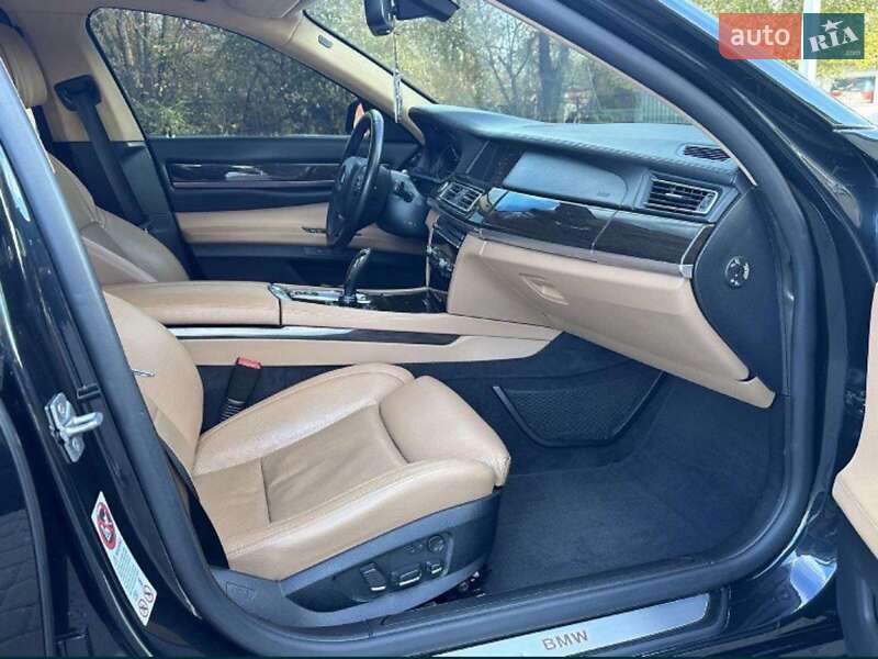 Седан BMW 7 Series 2011 в Харкові