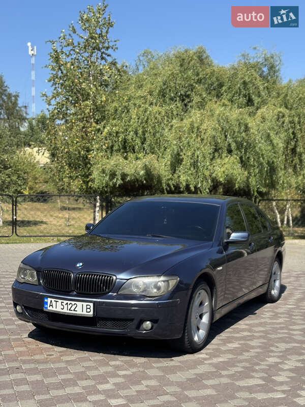 Седан BMW 7 Series 2006 в Городенке