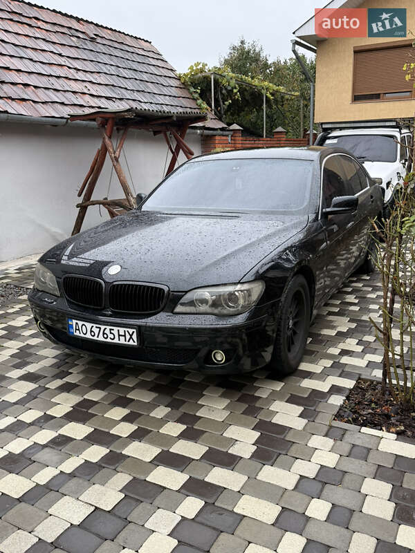 Седан BMW 7 Series 2005 в Мукачево