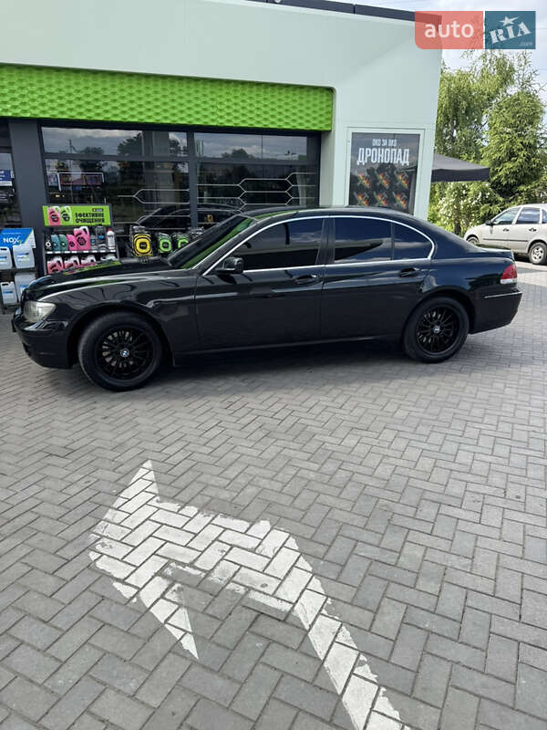 Седан BMW 7 Series 2005 в Мукачево
