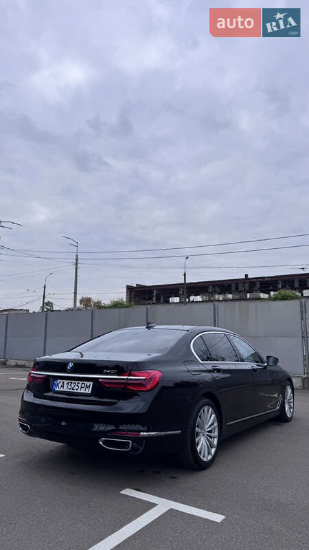 Седан BMW 7 Series 2018 в Киеве фото 7 Седан BMW 7 Series 2018 в Киеве