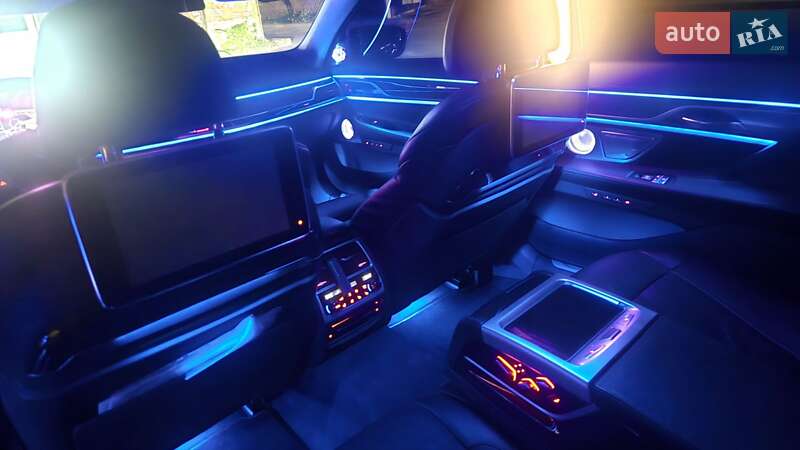 Седан BMW 7 Series 2019 в Луцке