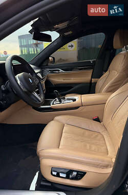 Седан BMW 7 Series 2019 в 